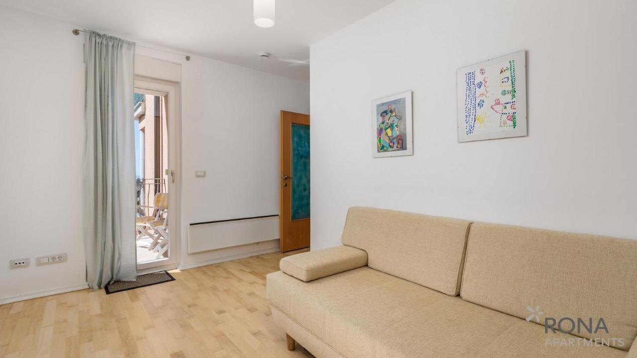 Rona Spacious Apartment With A Panoramic View Ičići Eksteriør bilde