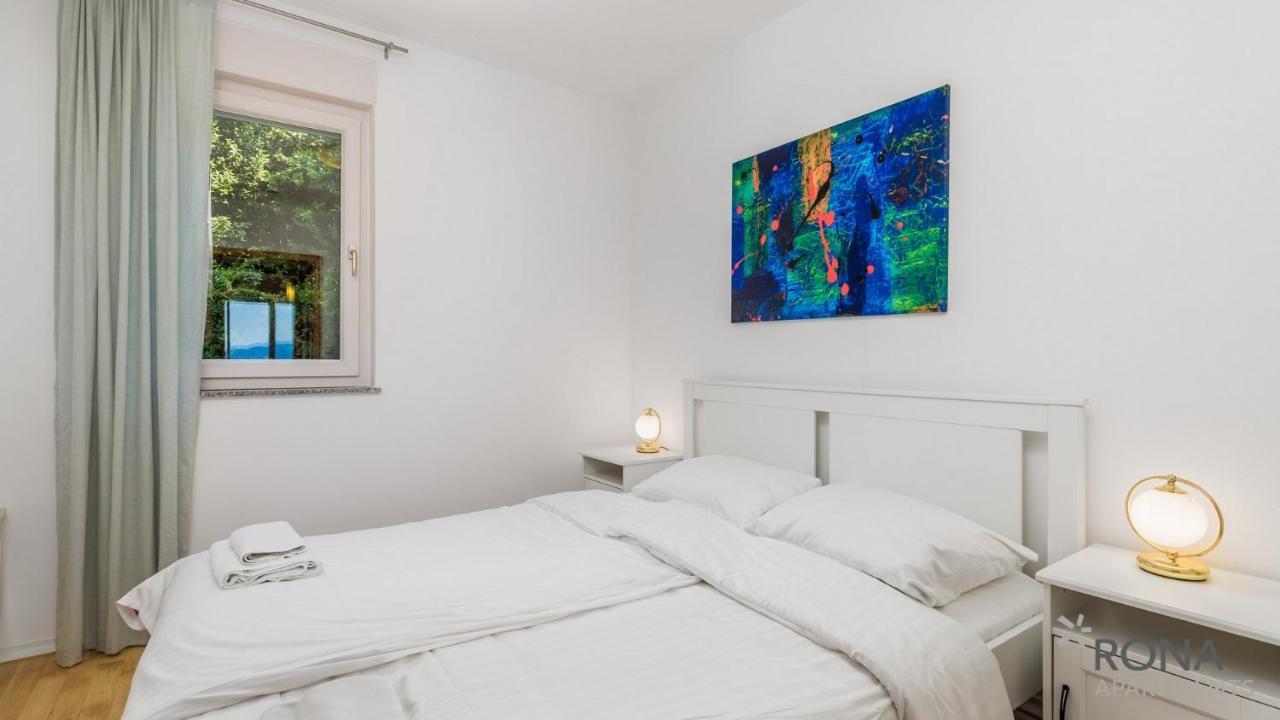 Rona Spacious Apartment With A Panoramic View Ičići Eksteriør bilde