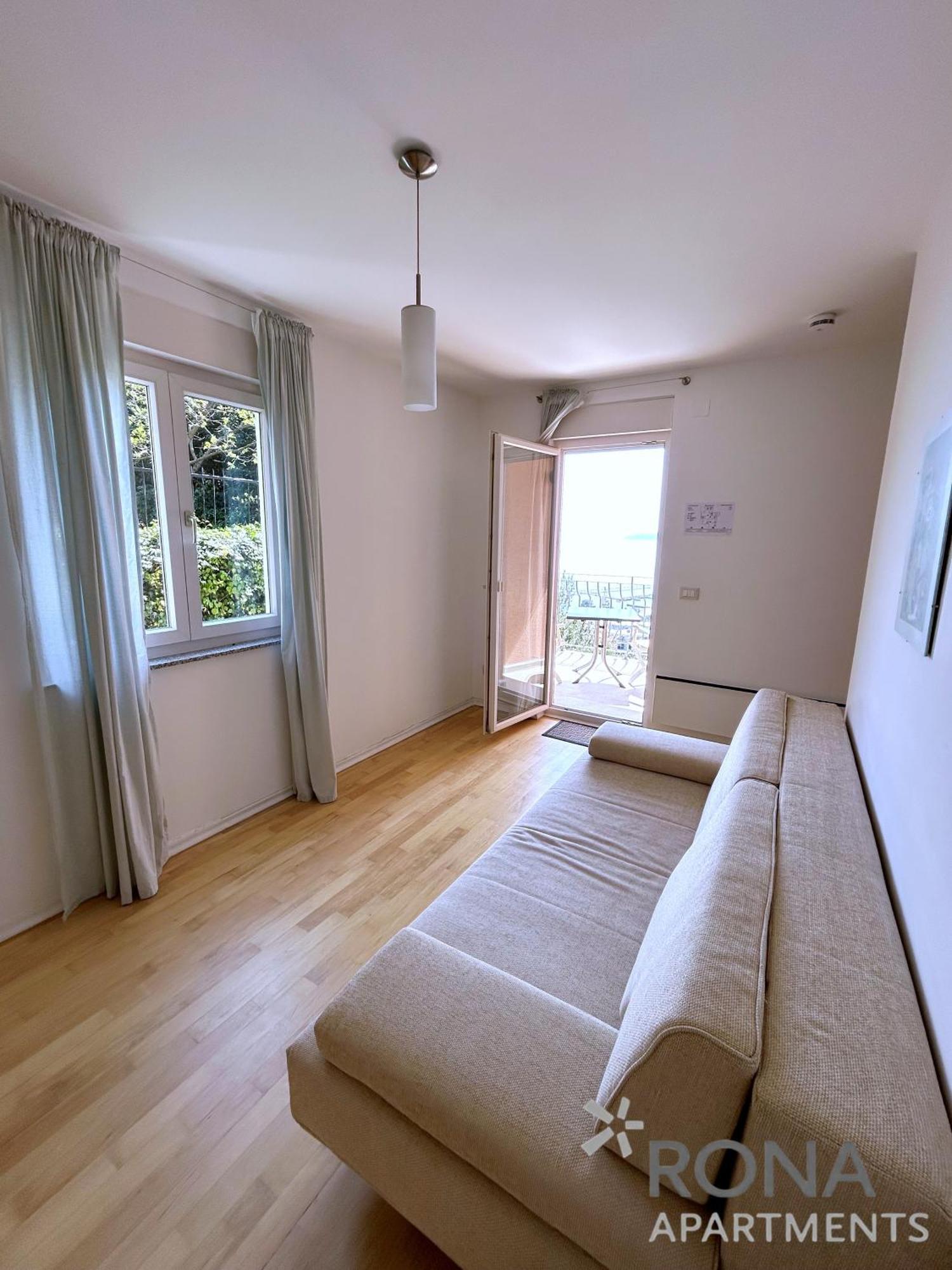 Rona Spacious Apartment With A Panoramic View Ičići Eksteriør bilde